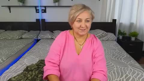 marta_wils online show from September 23, 7:33 am