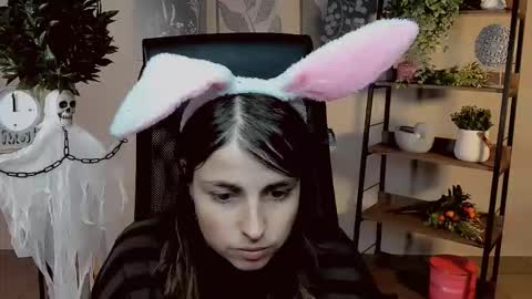 martaedams online show from October 30, 6:15 am