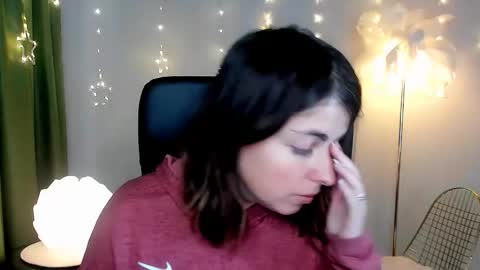 martaedams online show from December 15, 6:17 am