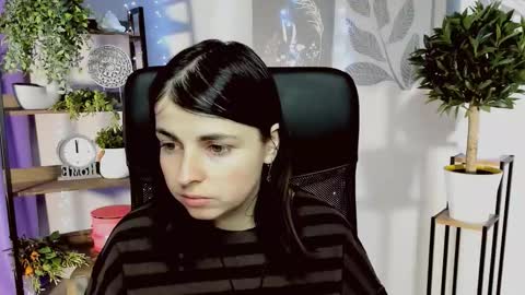 Snapshot of martaedams chatting on February 17, 6:21 am martaedams online show from February 17, 6:21 am