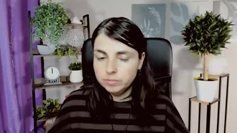 Snapshot of martaedams chatting on March 3, 6:19 am martaedams online show from March 3, 6:19 am