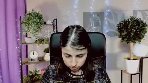 Snapshot of martaedams chatting on March 13, 6:31 am martaedams online show from March 13, 6:31 am