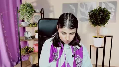 Snapshot of martaedams chatting on March 25, 6:41 am martaedams online show from March 25, 6:41 am