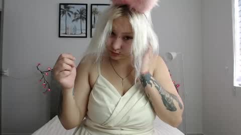 Snapshot of martela_meri chatting on June 6, 3:44 am Aiko online show from June 6, 3:44 am