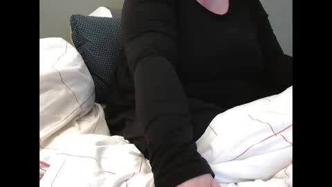 Snapshot of marthabriest chatting on February 16, 2:00 pm Martha online show from February 16, 2:00 pm