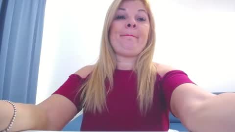 Snapshot of marthanollan chatting on February 10, 6:42 am Martha online show from February 10, 6:42 am