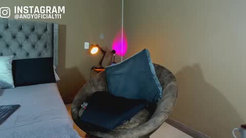 Snapshot of martin_colby05 chatting on October 3, 10:51 pm ONLYFANS Sotoandres   modelo independiente online show from October 3, 10:51 pm