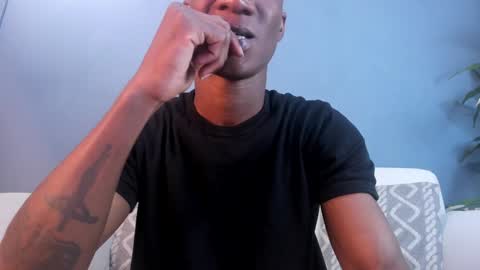 Martin online show from December 19, 1:28 am