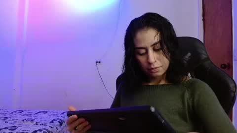 Snapshot of martina3120 chatting on July 13, 12:24 am 100 explicit here. follow online show from July 13, 12:24 am