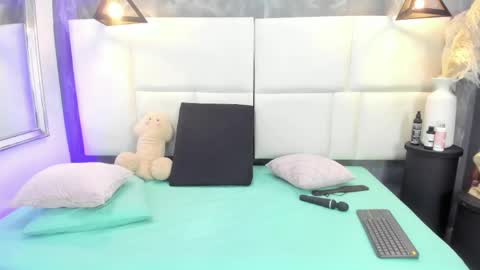 Snapshot of martina_armos chatting on April 19, 1:10 pm Martina online show from April 19, 1:10 pm
