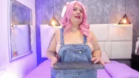 Snapshot of martina_armos chatting on June 13, 2:26 pm Martina online show from June 13, 2:26 pm