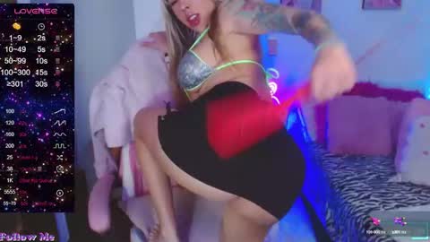 Snapshot of martina_dash chatting on October 6, 10:56 am martina_dash online show from October 6, 10:56 am