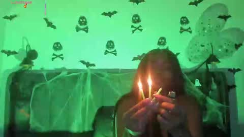 Snapshot of martina_jackson_ chatting on October 24, 10:17 pm Laura online show from October 24, 10:17 pm