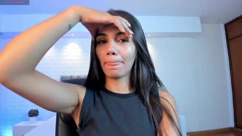Snapshot of martina_mancinii chatting on May 20, 11:38 am Martina online show from May 20, 11:38 am