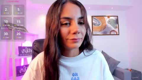 Snapshot of martina_mancinii chatting on May 29, 1:31 pm Martina online show from May 29, 1:31 pm