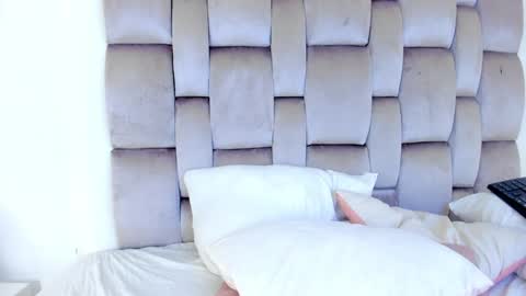 Martina online show from December 20, 2:49 pm