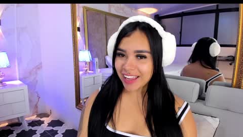 Martina Garcia online show from December 10, 1:43 am