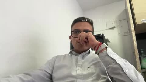 Snapshot of martindiaz285091 chatting on May 12, 9:56 pm Martin Diaz online show from May 12, 9:56 pm