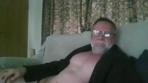 Snapshot of martinrgbxxxx chatting on March 31, 6:25 am martinrgbxxxx online show from March 31, 6:25 am