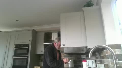 Snapshot of martinrgbxxxx chatting on April 21, 8:09 am martinrgbxxxx online show from April 21, 8:09 am