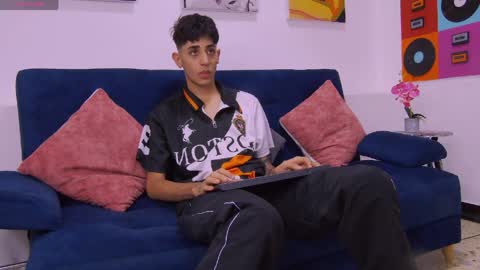 Snapshot of martony_storm chatting on March 27, 7:24 pm Martony Storm online show from March 27, 7:24 pm