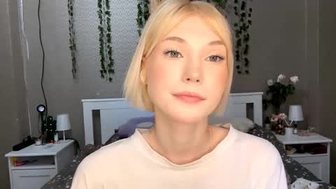 Lisa online show from February 1, 8:46 am