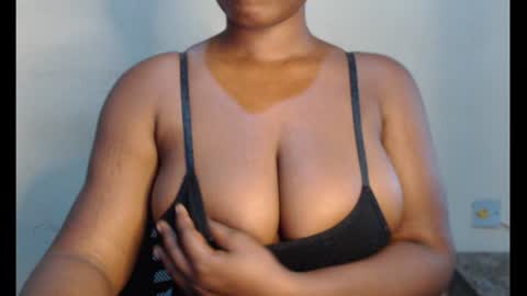 Snapshot of marvelous_pussy chatting on February 5, 10:41 am sonia online show from February 5, 10:41 am