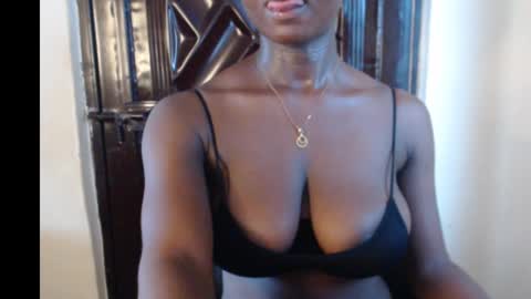 Snapshot of marvelous_pussy chatting on March 8, 3:13 pm sonia online show from March 8, 3:13 pm