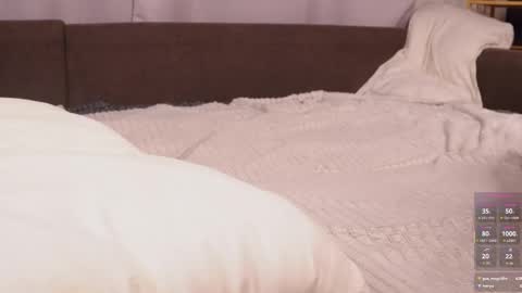 Snapshot of marxgraeber chatting on December 13, 7:53 pm Hello im Caroline online show from December 13, 7:53 pm