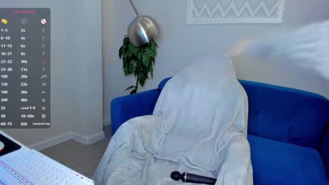 Snapshot of mary__cool chatting on December 16, 6:43 am Mary GTM2 Mon-Sun 0300am-0900am online show from December 16, 6:43 am