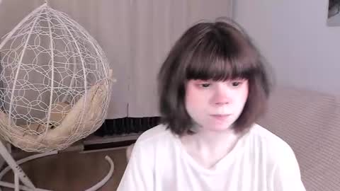 Mary online show from July 3, 1:28 pm