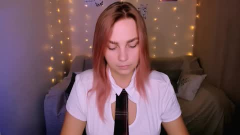 Snapshot of mary_bells chatting on September 16, 2:23 am Mary online show from September 16, 2:23 am