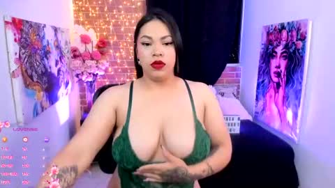 Snapshot of mary_bruss chatting on June 30, 12:55 am online show from June 30, 12:55 am