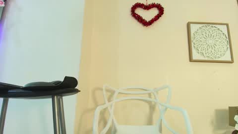 mary_cute9 online show from March 24, 12:21 pm