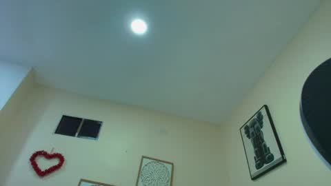 mary_cute9 online show from June 18, 11:58 am