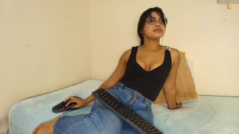 mary_cute9 online show from June 24, 12:04 pm