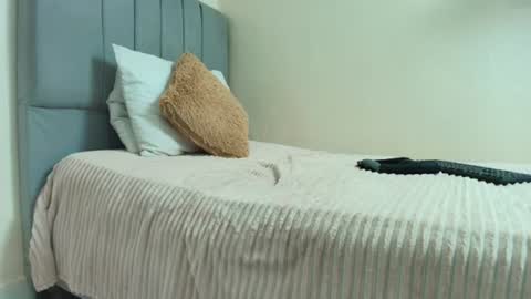 mary_cute9 online show from July 24, 12:14 pm