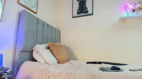 mary_cute9 online show from July 28, 3:13 am