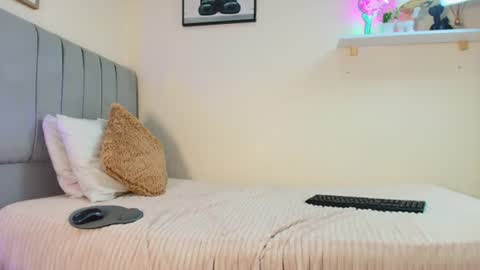 mary_cute9 online show from July 30, 4:22 am