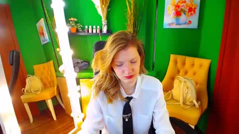 Mary online show from February 26, 8:04 am