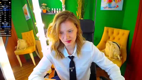 Mary online show from February 26, 11:52 am