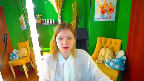 Mary online show from March 7, 10:35 am