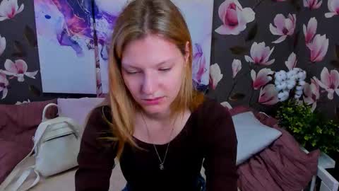 Mary online show from October 3, 10:56 am