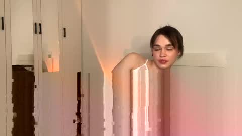 Snapshot of mary_geyson1 chatting on February 20, 6:24 pm Mary online show from February 20, 6:24 pm