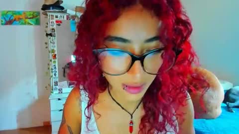Snapshot of mary_jane1_ chatting on May 26, 1:51 pm mary online show from May 26, 1:51 pm