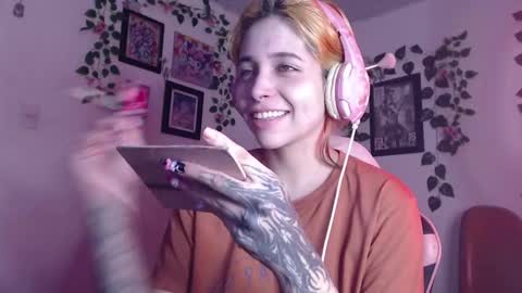                      100   online show from December 19, 6:01 am