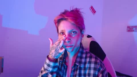                      100   online show from October 28, 5:55 am