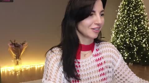 Snapshot of mary_love16 chatting on December 8, 10:19 am Maria online show from December 8, 10:19 am