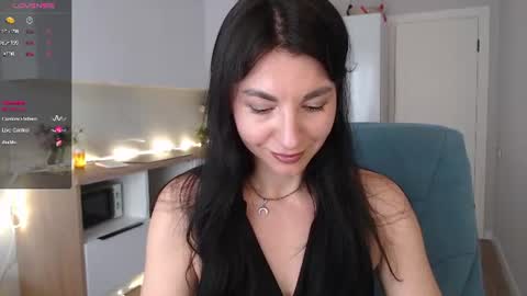 Snapshot of mary_love16 chatting on June 19, 8:07 am Maria online show from June 19, 8:07 am