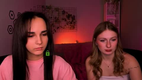 Snapshot of mary_meow_hot chatting on December 5, 8:16 pm Mary online show from December 5, 8:16 pm